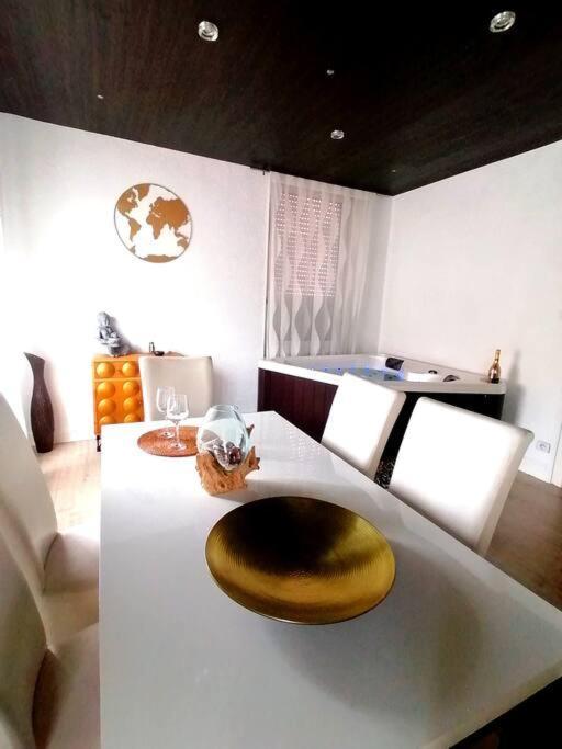 Suite Island Colmar Eksteriør billede